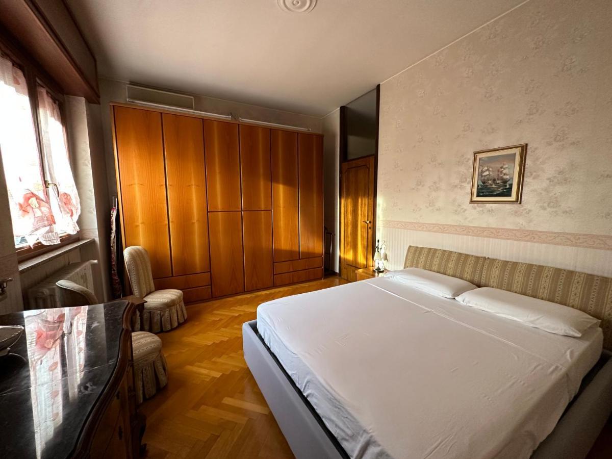 Dehomes - Two Bedrooms, Terrace, Wi-Fi, Tram To Centre & Rho Fiera Mailand Exterior foto