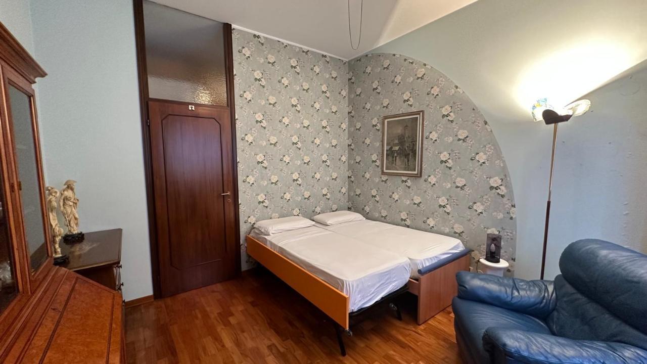 Dehomes - Two Bedrooms, Terrace, Wi-Fi, Tram To Centre & Rho Fiera Mailand Exterior foto